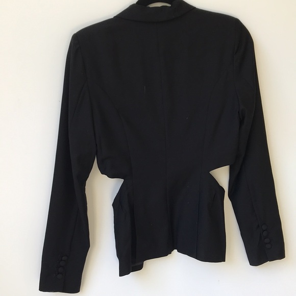 Bardot Elegant Black Cutout Blazer - Picture 8 of 8
